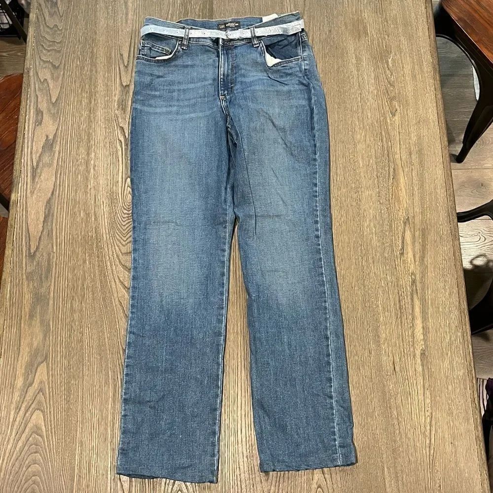 NWOT Lee Girls Relaxed Fit Straight Leg Mid Rise Belted Size 10 Long